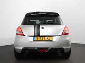 Suzuki Swift (2013) thumbnail 5