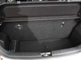 Suzuki Swift (2013) thumbnail 9