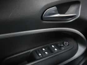 Jeep Avenger (2024) thumbnail 16
