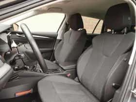 Škoda Octavia (2022) thumbnail 35