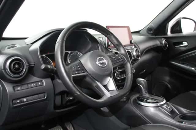 Nissan Juke (2024) thumbnail 3