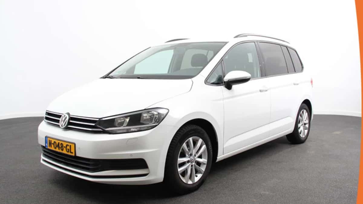 Volkswagen Touran (2016) — foto 1
