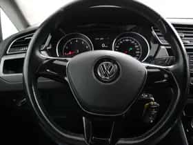 Volkswagen Touran (2016) thumbnail 14
