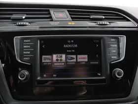 Volkswagen Touran (2016) thumbnail 18