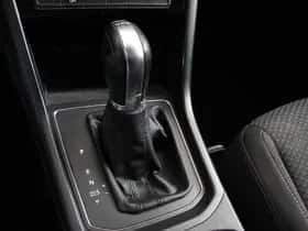 Volkswagen Touran (2016) thumbnail 24
