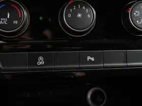 Volkswagen Touran (2016) thumbnail 25