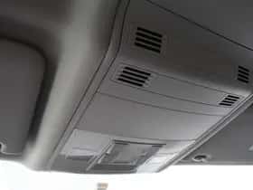 Volkswagen Touran (2016) thumbnail 30