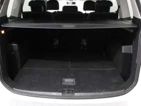Volkswagen Touran (2016) thumbnail 33