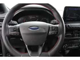 Ford Focus (2022) thumbnail 18