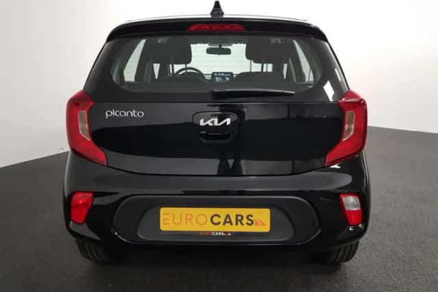 Kia Picanto (2021) thumbnail 3