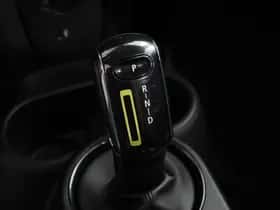 MINI Electric (2022) thumbnail 17