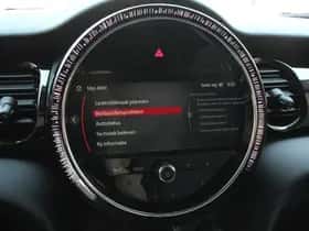 MINI Electric (2022) thumbnail 21