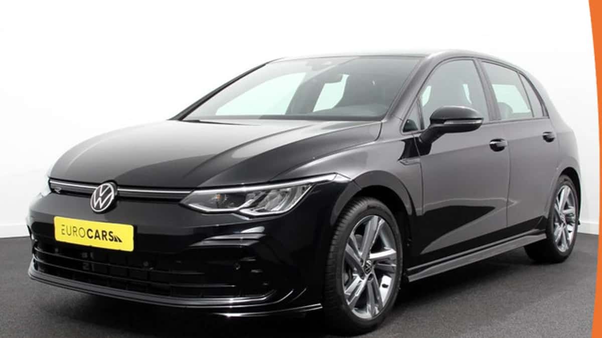Volkswagen Golf (2023) — foto 1
