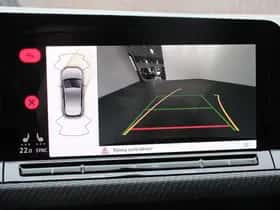Volkswagen Golf (2023) thumbnail 3