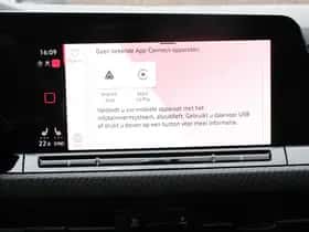 Volkswagen Golf (2023) thumbnail 22