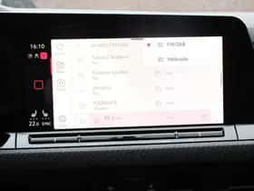 Volkswagen Golf (2023) thumbnail 23