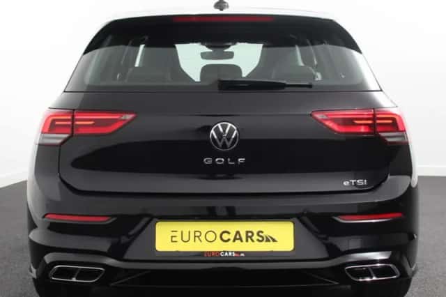 Volkswagen Golf (2023) thumbnail 5