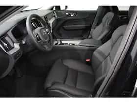 Volvo XC60 (2023) thumbnail 9