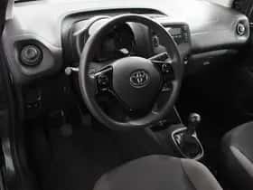 Toyota Aygo thumbnail 2