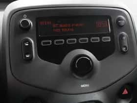 Toyota Aygo (2021) thumbnail 21