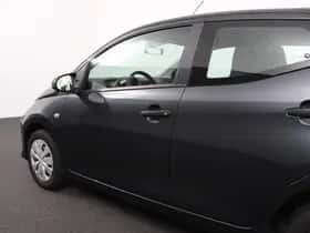 Toyota Aygo (2021) thumbnail 28