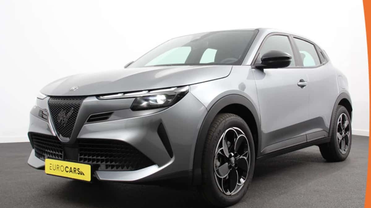 Alfa Romeo Junior (2025) — foto 1