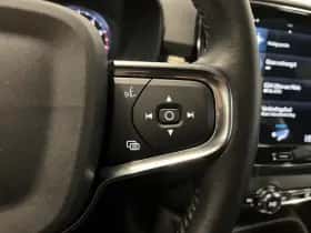 Volvo XC40 (2021) thumbnail 17