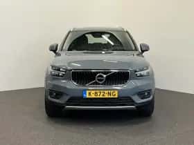 Volvo XC40 (2021) thumbnail 3
