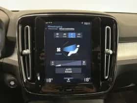 Volvo XC40 (2021) thumbnail 24