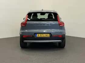 Volvo XC40 (2021) thumbnail 7