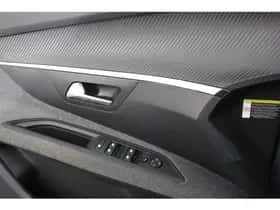 Peugeot 3008 (2021) thumbnail 16