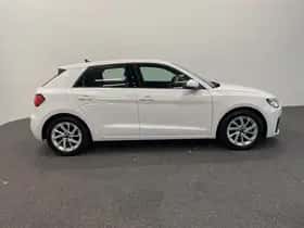Audi A1 (2023) thumbnail 4