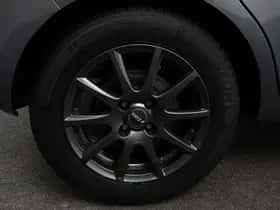 Opel Corsa (2015) thumbnail 2