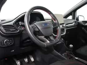 Ford Fiesta (2021) thumbnail 2