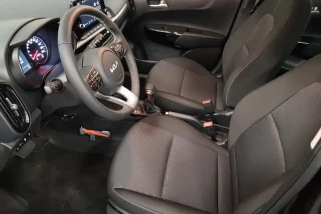 Kia Picanto (2021) thumbnail 6