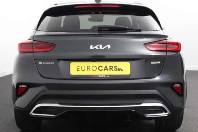 Kia XCeed (2023) thumbnail 3