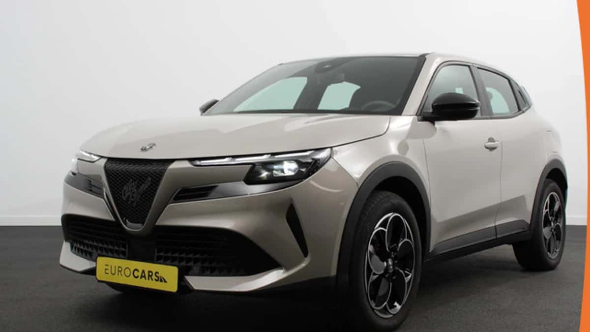 Alfa Romeo Junior (2025) — foto 1