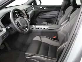 Volvo XC60 (2025) thumbnail 2