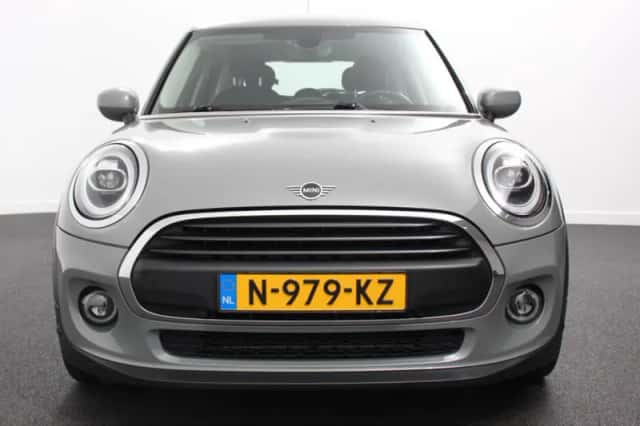 MINI One (2020) thumbnail 4