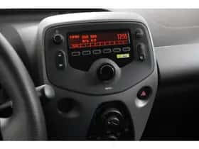 Peugeot 108 (2021) thumbnail 13