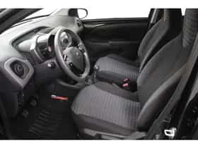 Peugeot 108 (2021) thumbnail 8