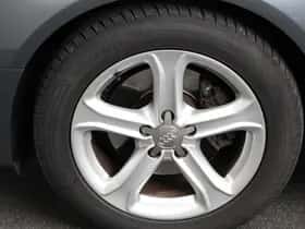 Audi A4 (2013) thumbnail 3