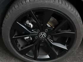 Volkswagen T-Roc (2025) thumbnail 2
