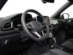 Volkswagen T-Roc (2024) thumbnail 35