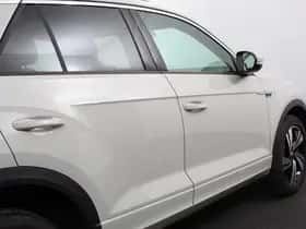 Volkswagen T-Roc (2024) thumbnail 10