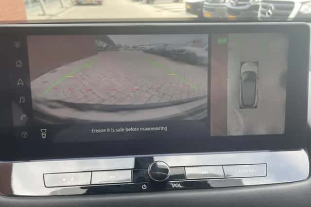 Nissan Qashqai (2023) thumbnail 2