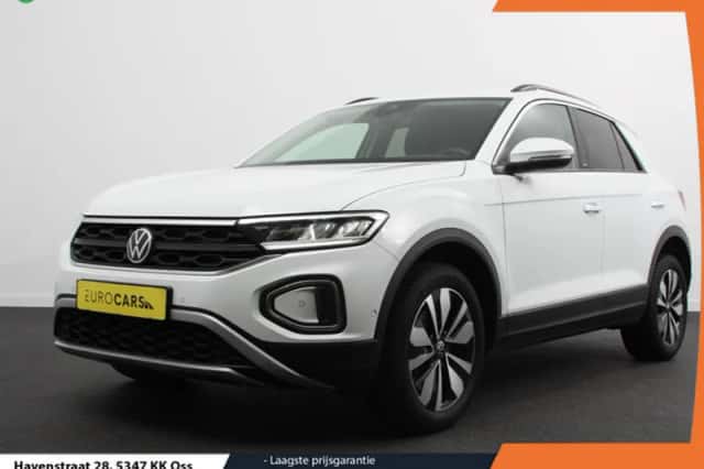 Volkswagen T-Roc (2023) thumbnail 1