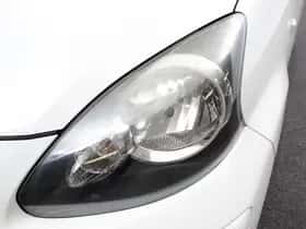 Toyota Aygo (2013) thumbnail 11