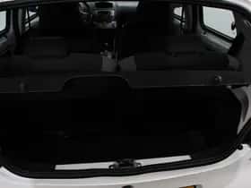 Toyota Aygo (2013) thumbnail 16