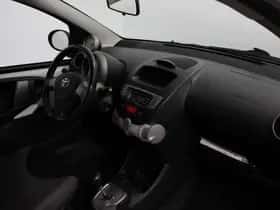 Toyota Aygo (2013) thumbnail 20